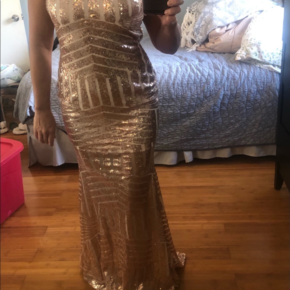 Never Worn✨ Rose Gold - Picture 3 of 6